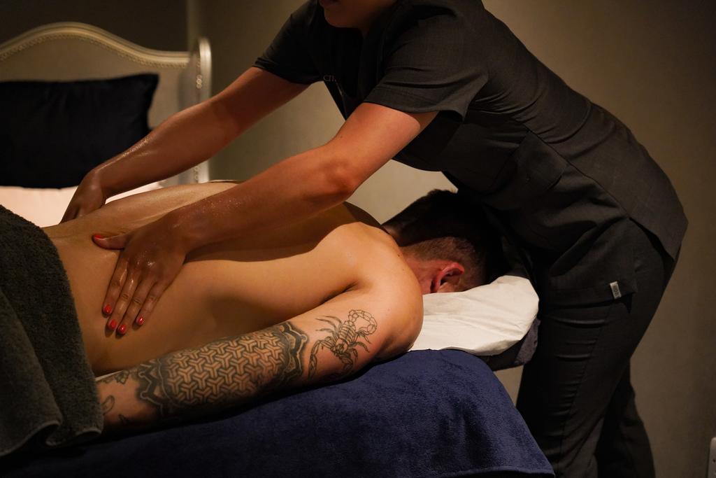 Male Massages At The Best Beauty Salons and Spa In Newcastle